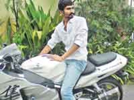 ಯೋಗೀಶ್ ಹಯಬುಸಾ ಬೈಕ್ ಗೆ ಆಕ್ಸಿಡೆಂಟ್!