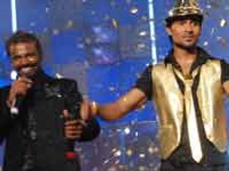 ಡಾನ್ಸ್ ಪಟು ಸಲ್ಮಾನ್ ಮುಡಿಗೆ ಚಿನ್ನದ ಟೋಪಿ