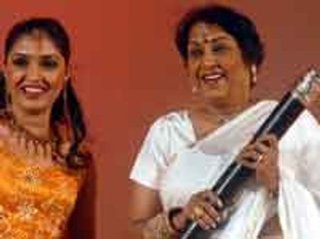 ಆತ್ಮಕತೆ ಬರೆಯಲು ಹೊರಟ ಅಭಿನಯ ಶಾರದೆ