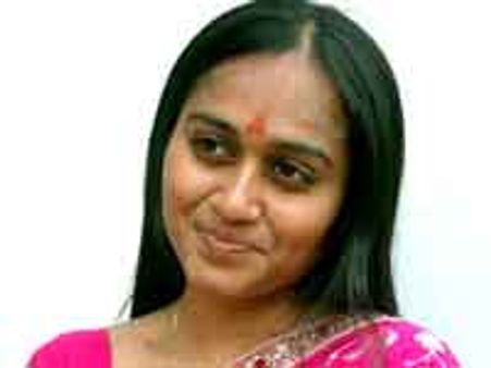 ದಿಗಂತ್ ವಿರುದ್ಧ ಕೆಎಫ್ ಸಿಸಿಗೆ ಪ್ರಿಯಾ ಭಾರತಿ ದೂರು