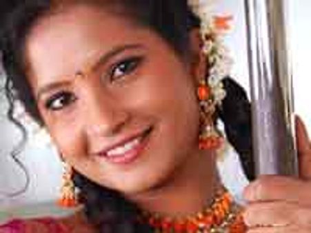 ಅರ್ಧ ಶತಕ ಬಾರಿಸಿದ ವಿಜಯ್ 'ತಾಕತ್'