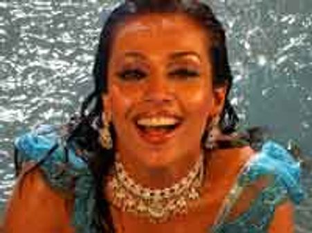 ಮಯೂರಿ ಅಕಾ ಫ್ಲೋರಾ ಸೈನಿ ಸಂದರ್ಶನ