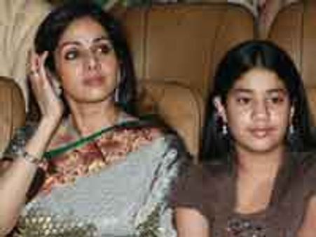 ನಲವತ್ತೇಳರ ಹರಯದಲ್ಲಿ ಬಾಲಿವುಡ್ ನಟಿ ಶ್ರೀದೇವಿ!