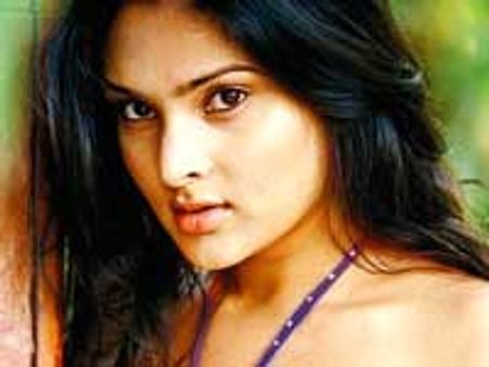 ಮಾತ್ ಮಾತಲ್ಲಿ ಕಿರಿಕ್ ಮಾಡಿಕೊಂಡ ರಮ್ಯಾ