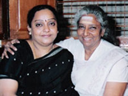 ಮಧುರ ಯಾನ ಮಂಜುಳ ಗಾನ