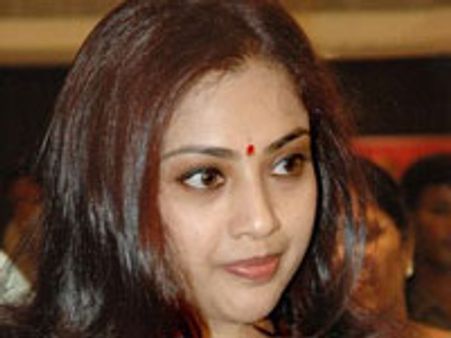 'ಹೆಂಡ್ತೀರ್ ದರ್ಬಾರ್' ಮೂಲಕ ಮೀನಾ ರೀ ಎಂಟ್ರಿ