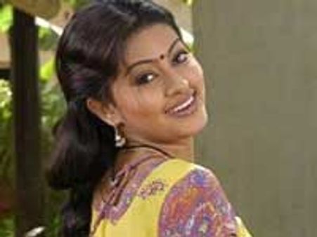 ಬಿಕಿನಿ ಕ್ಲಬ್ ಸೇರಿದ ಮೋಹಕ ಬೆಡಗಿ ಸ್ನೇಹಾ