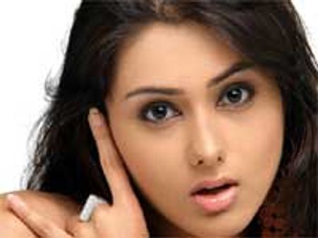 ಲಂಗ ದಾವಣಿಗೆ ಮನಸೋತ ನಮಿತಾ