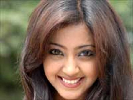 'ನೂರು ಜನ್ಮಕು' ಪತ್ರಿಕಾಗೋಷ್ಠಿಗೆ ಐಂದ್ರಿತಾ ಇಲ್ಲ