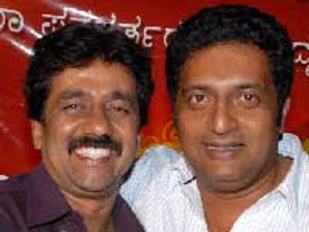 'ಪ್ರಾರ್ಥನೆ'ಗೆ ಕೈಜೋಡಿಸಿದ ಪ್ರಕಾಶ್ ರೈ