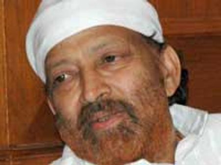 ವಿಷ್ಣು ನಿಧನ: ಅಂಧ ಅಭಿಮಾನಿಗಳ ಗಲಾಟೆ