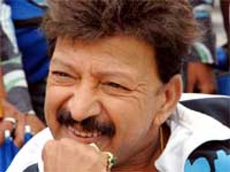 ವಿಷ್ಣುಗೆ ಪ್ರಶಸ್ತಿ ಕೊಡಿಸಲು ಸೋನಿಯಾಗಾಂಧಿ ಒಪ್ತಾರಾ?