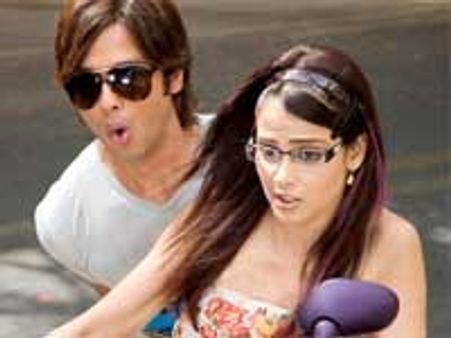 ಜ.15ಕ್ಕೆ ಶಾಹಿದ್, ಜೆನಿಲಿಯಾ ಛಾನ್ಸೆ ಪೆ ಡಾನ್ಸ್