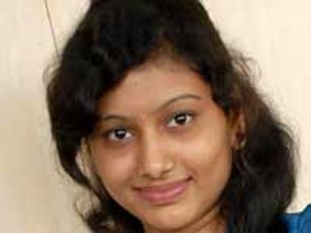 ಯಾರೆ ನೀ ದೇವತೆ : ಪ್ರೇಕ್ಷಕ ಹಾಫ್ ಮರ್ಡರ್