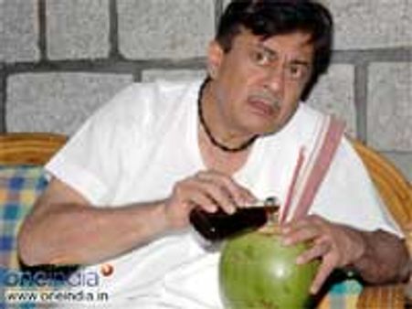 'ಆಪ್ತರಕ್ಷಕ' ಜೊತೆಗೆ ರಮೇಶ್ 'ಕ್ರೇಜಿ ಕುಟುಂಬ'