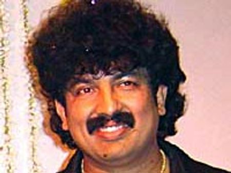 ಉಪ್ಪಿ 'ಸೂಪರ್' ಚಿತ್ರದಿಂದ ಗುರುಕಿರಣ್ ಔಟ್