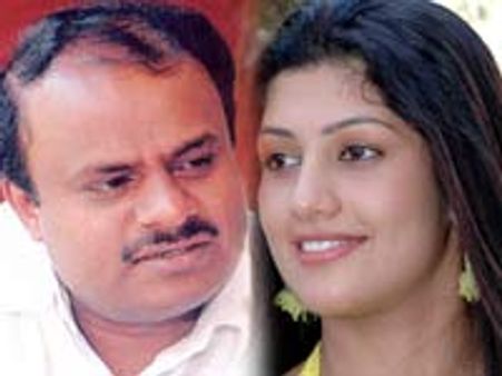 ಚಿಕ್ಕಮಗಳೂರು ರೆಸಾರ್ಟ್ ನಲ್ಲಿ ಎಚ್ಡಿಕೆ, ರಾಧಿಕಾ!