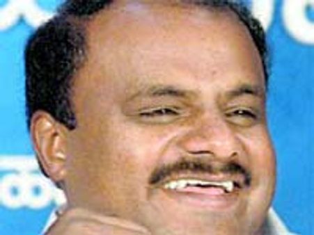 ಕನ್ನಡ ಚಿತ್ರರಂಗಕ್ಕೆ ಕುಮಾರಸ್ವಾಮಿ ಪುನರಾಗಮನ