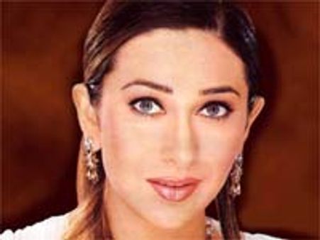 ಬಾಲಿವುಡ್ ತಾರೆ ಕರೀಷ್ಮಾ ಕಪೂರ್ ಗೆ ಗಂಡು ಮಗು