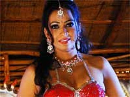 ನೆಚ್ಚಿನ ಚಿತ್ರಮಂದಿರಗಳಲ್ಲಿ 'ನಿರ್ದೋಷಿ'