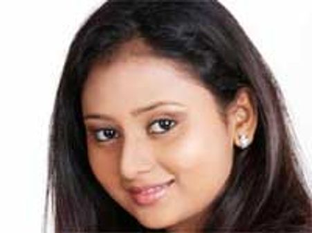 ಪ್ರೇಕ್ಷಕರ ಮುಂದೆ ಅಮೂಲ್ಯ 'ಪ್ರೇಮಿಸಂ'