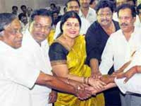 ಬಳ್ಳಾರಿ ತೆಲುಗು ಚಿತ್ರಗಳ ವಿತರಣೆ ಹಕ್ಕು ಕನ್ನಡಿಗರಿಗೆ!