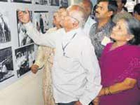 ಗೀತಪ್ರಿಯರ ಬೆಳ್ಳಿಹೆಜ್ಜೆ ಗುರುತು ಹಿಡಿದು