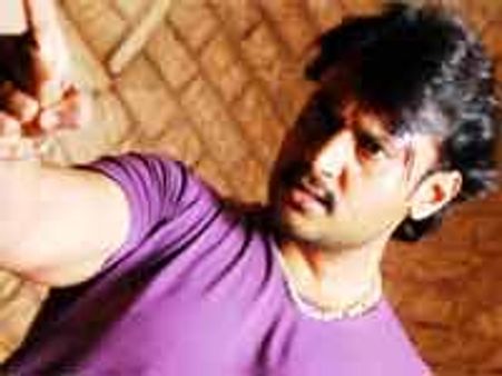 ನವ್ಯಾನಾಯರ್, ರೇಖಾ ಜೊತೆ ಬಾಸ್ ಬರ್ತಾವ್ನೆ