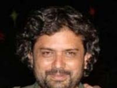 ಒರಟ ಗಾಂಧಿ ವಿರುದ್ಧ ವ್ಯಾಪಕ ಪ್ರತಿಭಟನೆ