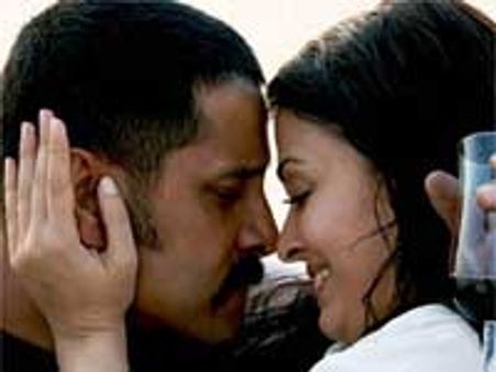 ವಿಶ್ವದಾದ್ಯಂತ 'ಐಶ್ವರ್ಯ'ದ ಹೊಳೆ ಹರಿಸಿದ ರಾವಣ್