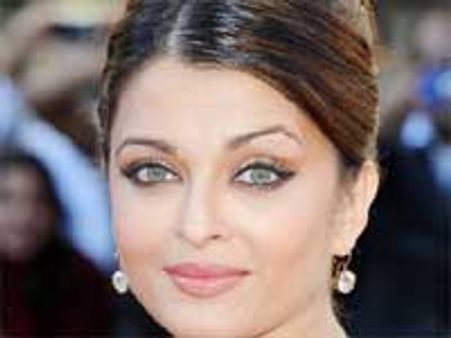 ಬ್ರಾಡ್ ಪಿಟ್ ನೊಂದಿಗೆ ಚುಂಬನ ನಿರಾಕರಿಸಿದ ಐಶ್