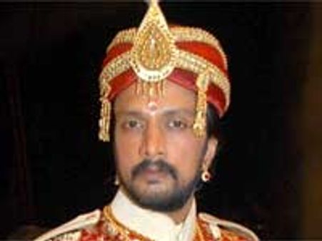 ಬಿಗಿ ಪೊಲೀಸ್ ಭದ್ರತೆಯಲ್ಲಿ ಸುದೀಪ್, ದ್ವಾರ್ಕಿ ಚಿತ್ರ