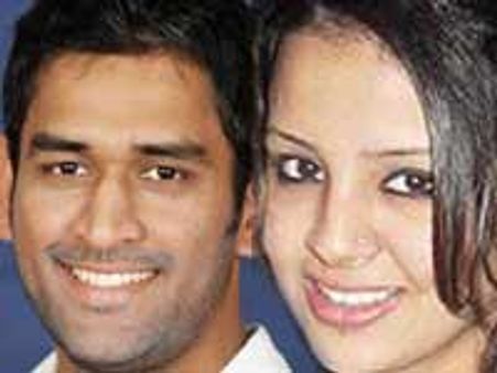 ಧೋನಿ ಸಾಗಲಿ ಮುಂದೆ ಹೋಗಲಿ ಬಾಳ ತೀರ ಸೇರಲಿ