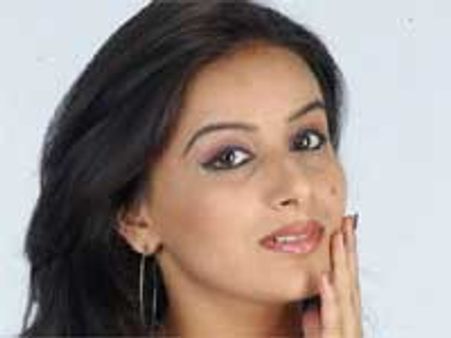 ಈಡಿಯಟ್ ಆಗಲು ಹೊರಟ ಪೂಜಾಗಾಂಧಿ