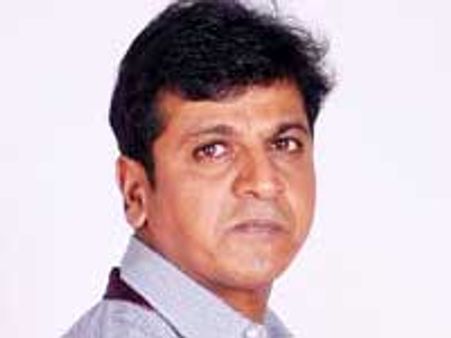 ಜೋಗಯ್ಯ ಮುಹೂರ್ತದಲ್ಲಿ ಶಿವಣ್ಣ ಕಣ್ಣೀರ ಕೋಡಿ