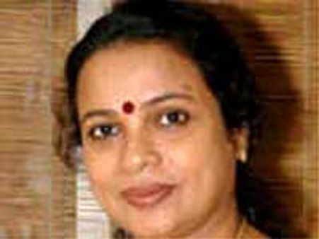 ಚಿತ್ರನಟಿ ಉಮಾಶ್ರೀಗೆ ಎನ್ಟಿಆರ್ ಪುರಸ್ಕಾರ