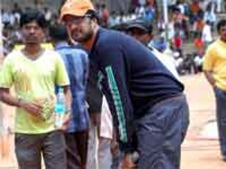 ಡಾ.ರಾಜ್ ಕಪ್: ಕೋಬ್ರಾಸ್ ಹಲ್ಲು ಕಿತ್ತ ಕಿಚ್ಚ ಸುದೀಪ್