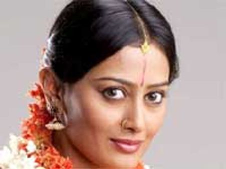 ಚೆಲುವನಾರಾಯಣನ ದಿವ್ಯ ಸನ್ನಿಧಿಯಲ್ಲಿ ವೀರಬಾಹು