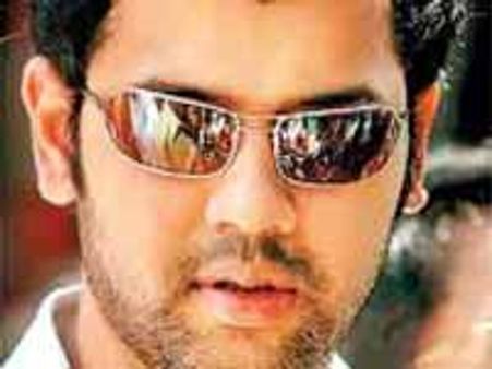 ಸ್ವಯಂವರ ರಾಹುಲ್ ಮಹಾಜನ್ ಆಸ್ಪತ್ರೆಗೆ ದಾಖಲು