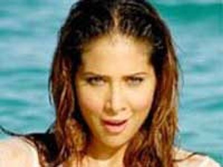 ಆಫ್ರಿಕಾ ಹುಡುಗನೊಂದಿಗೆ ಕಿಮ್ ಗಪ್ ಚಿಪ್ ಮದುವೆ