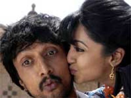 ಮಲೇಷಿಯಾದಲ್ಲಿ ಸುದೀಪ್, ಐಂದ್ರಿತಾ ತಕಧಿಮಿತಾ!