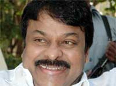 ಹ್ಯಾಟ್ರಿಕ್ ಹೀರೋ ಜೊತೆ ನಟಿಸಲು ಮೆಗಾ ಸ್ಟಾರ್ ಆಸಕ್ತಿ