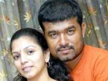 'ಮಳೆ' ಅಬ್ಬರದ ನಡುವೆ ಬಂದಿದೆ ಬಣ್ಣದ ಕೊಡೆ