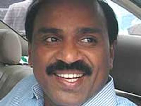 ಪಾರ್ವತಮ್ಮ ಮನೆಗೆ ಸಚಿವ ಜನಾರ್ದನ ರೆಡ್ಡಿ ಭೇಟಿ