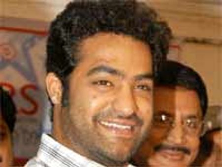 ಜೂನಿಯರ್ ಎನ್ಟಿಆರ್ ಅಂಗಿ ಬೆಲೆ ರು.20 ಲಕ್ಷ!