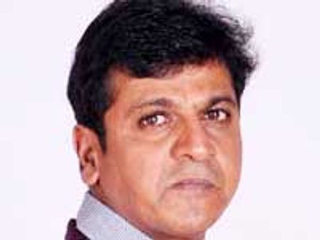 ಕಲ್ಯಾಣ್ ಜ್ಯೂವೆಲರ್ಸ್ ರಾಯಭಾರಿ ಹ್ಯಾಟ್ರಿಕ್ ಹೀರೋ