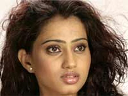 ಪ್ರಜ್ವಲ್ ದೇವರಾಜ್ ಕೋಟೆಗೆ ಡಿಂಪಲ್ ಲಗ್ಗೆ