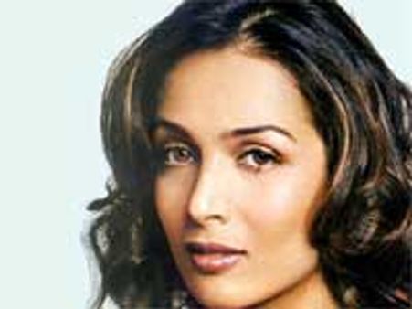 ಝಂಡು ಬಾಮ್‌ಗೆ ಪ್ರಚಾರಕರ್ತೆ ಮಲೈಕಾ ಆರೋರಾ