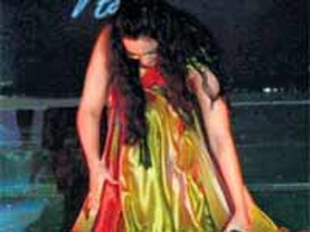 ಬೆಂಗಳೂರು ಲೀಲಾ ಪ್ಯಾಲೇಸ್‌ನಲ್ಲಿ ಜಾರಿ ಬಿದ್ದ ಜಾಣೆ!