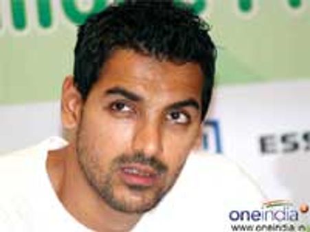 ಜಾನ್ ಅಬ್ರಹಾಂಗೆ ಜೈಲು, ಬಳಿಕ ಜಾಮೀನು